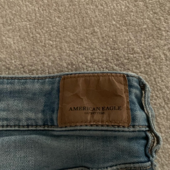 American Eagle Stretchy Jeans - Picture 5 of 6
